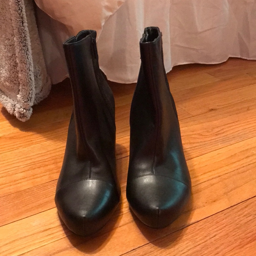 Brand new never worn easy spirit booties